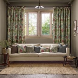 Lent Lily Fabric Plum/Bayleaf