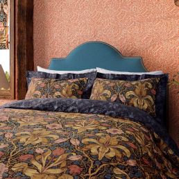 Spring Thicket Bedding Set, Old Fashioned Old Fashioned