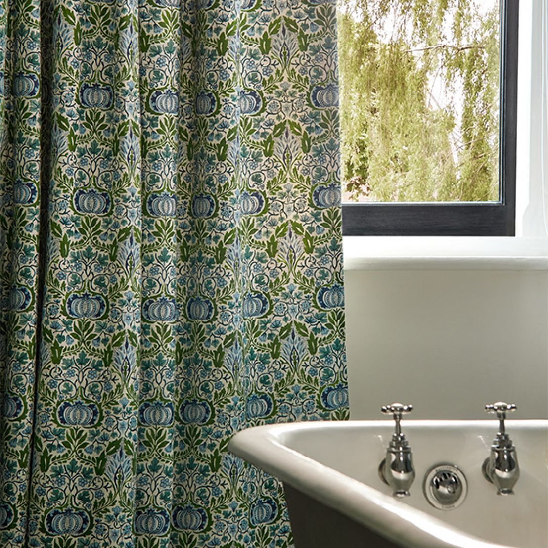 Drapes measuring guide