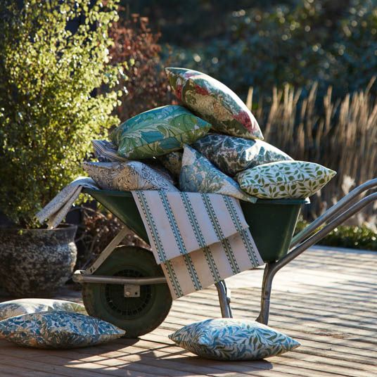 morris-co-made-to-measure-cushions